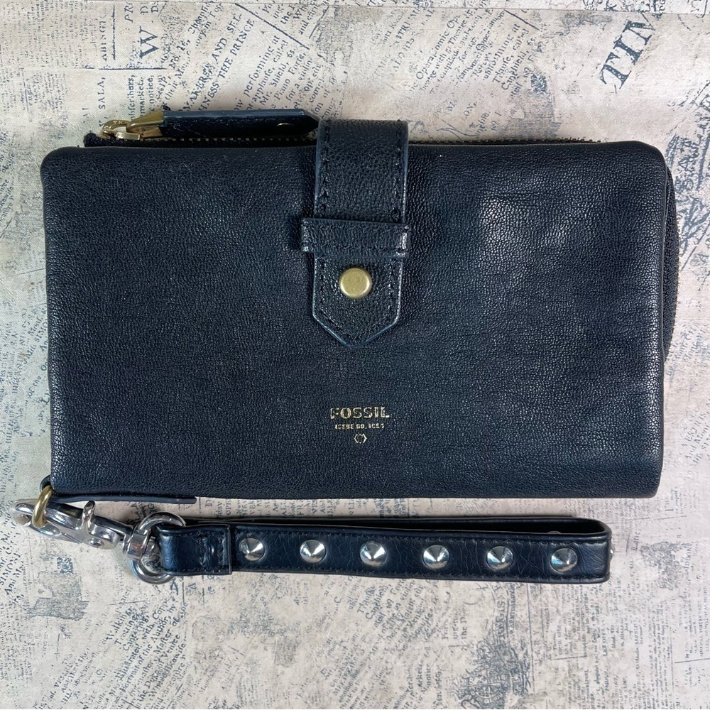 Fossil Becca Black Leather  Wristlet / Wallet